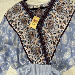 Entro Blue and Cream Floral Blouse